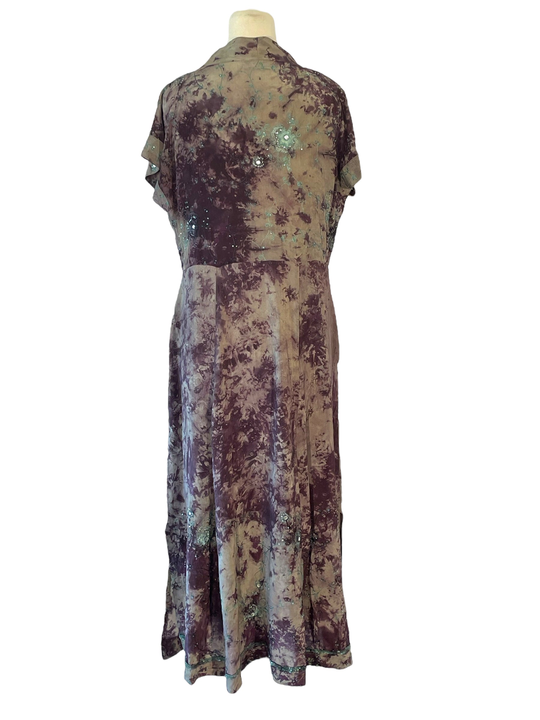 DV-102 V Neck Dress in Vintage Silk